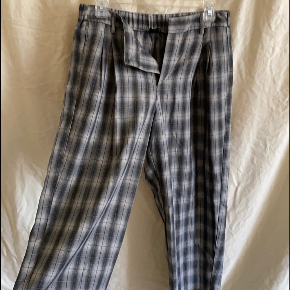 Reposhing- urban outfitters trousers